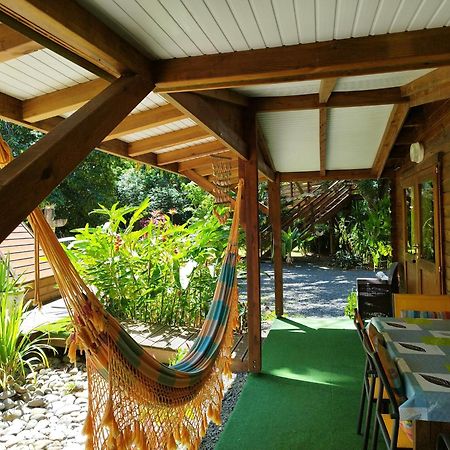 Insolite Arawakane Gites Du Manial Chalet Pointe-Noire Exteriér fotografie