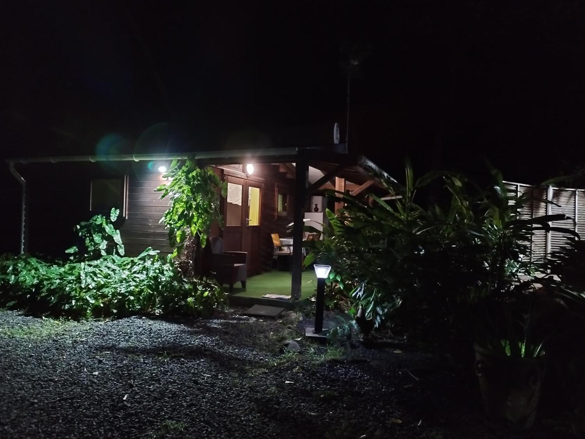 Insolite Arawakane Gites Du Manial Chalet Pointe-Noire Exteriér fotografie